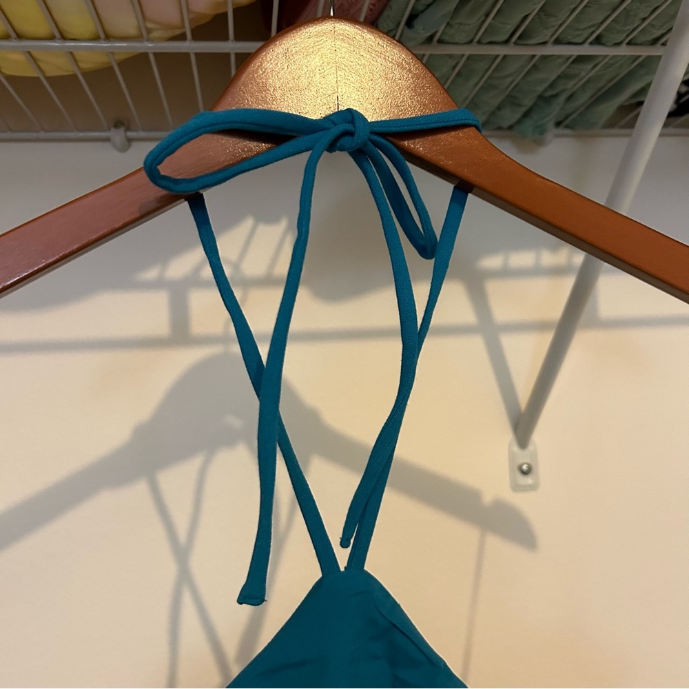 Elegant Blue Halter Dress - Picture 8 of 14